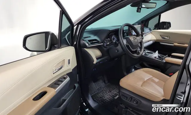 Toyota Sienna 2021 2.5 автомат (гидро), миниатюра 10 Toyota Sienna 2021 2.5 автомат (гидро), миниатюра 10
