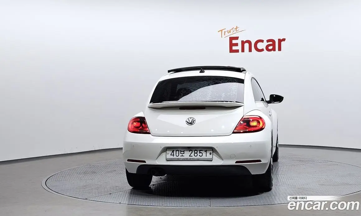 Volkswagen Beatle 2013 2.0 автомат (гидро), фото 4 Volkswagen Beatle 2013 2.0 автомат (гидро), фото 4