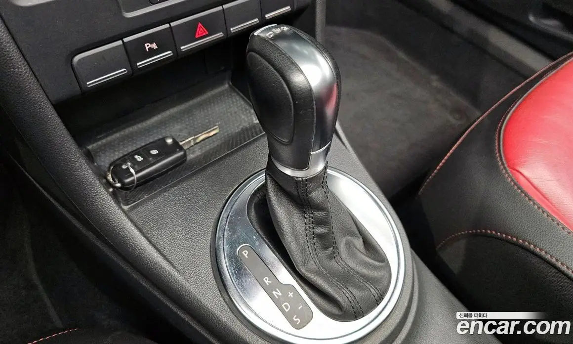 Volkswagen Beatle 2013 2.0 автомат (гидро), фото 9 Volkswagen Beatle 2013 2.0 автомат (гидро), фото 9