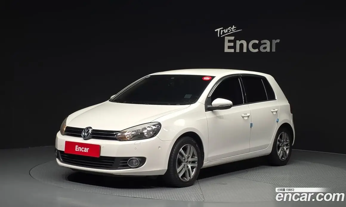Volkswagen Golf 2012 1.6 автомат (гидро), фото 1 Volkswagen Golf 2012 1.6 автомат (гидро), фото 1