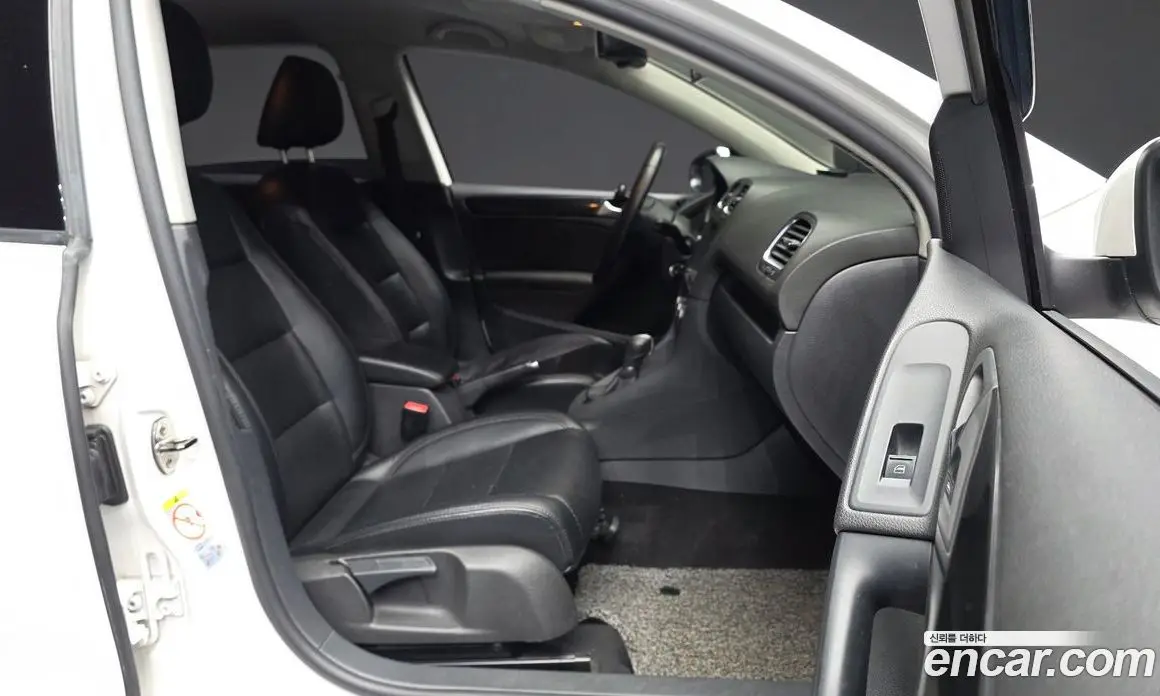 Volkswagen Golf 2012 1.6 автомат (гидро), фото 11 Volkswagen Golf 2012 1.6 автомат (гидро), фото 11