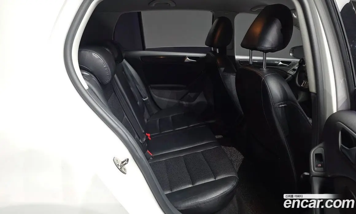Volkswagen Golf 2012 1.6 автомат (гидро), фото 12 Volkswagen Golf 2012 1.6 автомат (гидро), фото 12