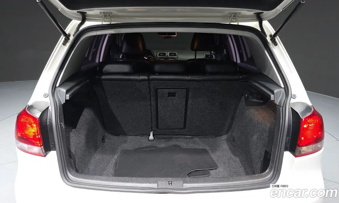 Volkswagen Golf 2012 1.6 автомат (гидро), фото 20 Volkswagen Golf 2012 1.6 автомат (гидро), фото 20