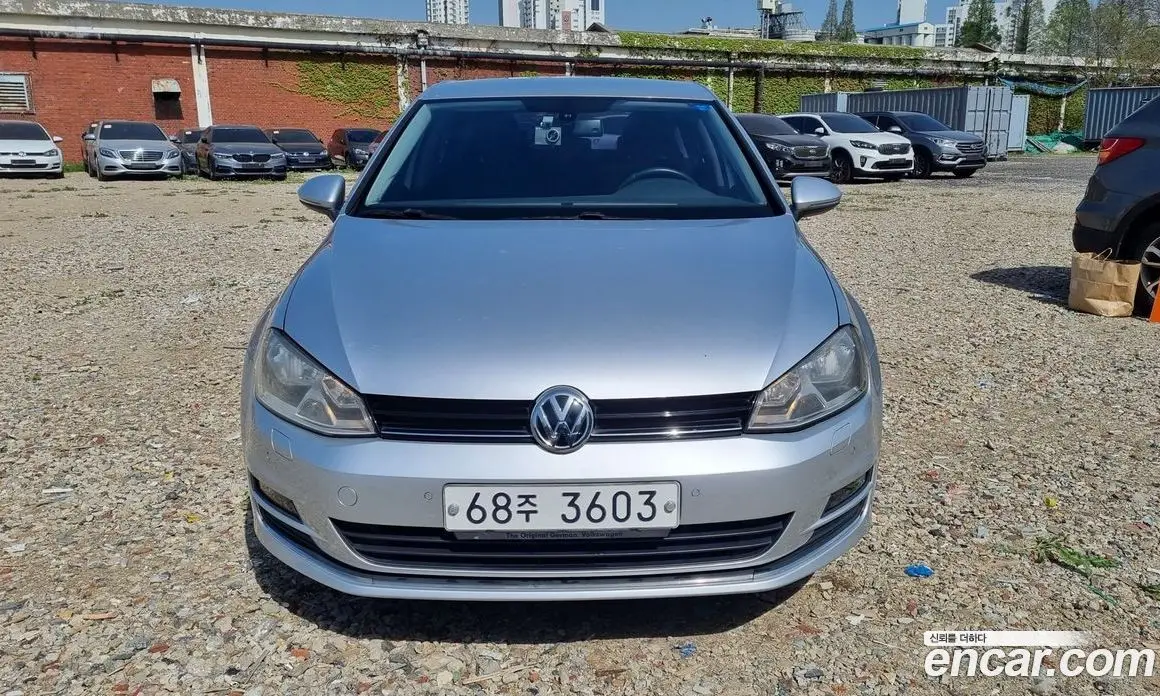 Volkswagen Golf 2014 1.6 автомат (гидро), фото 1 Volkswagen Golf 2014 1.6 автомат (гидро), фото 1