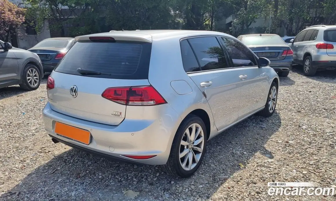 Volkswagen Golf 2014 1.6 автомат (гидро), фото 4 Volkswagen Golf 2014 1.6 автомат (гидро), фото 4