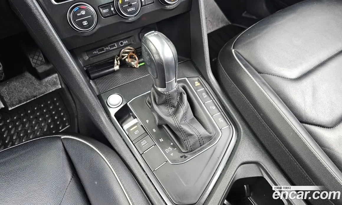 Volkswagen Tiguan 2018 2.0 автомат (гидро), фото 9 Volkswagen Tiguan 2018 2.0 автомат (гидро), фото 9