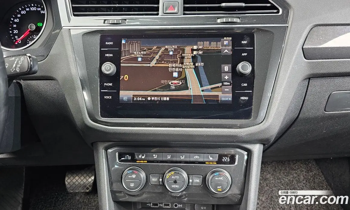 Volkswagen Tiguan 2018 2.0 автомат (гидро), фото 14 Volkswagen Tiguan 2018 2.0 автомат (гидро), фото 14