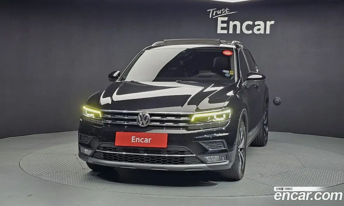 Volkswagen Tiguan 2018 2.0 автомат (гидро), фото 3 Volkswagen Tiguan 2018 2.0 автомат (гидро), фото 3