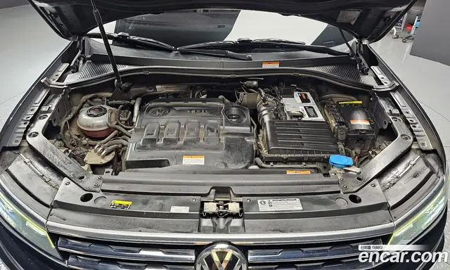 Volkswagen Tiguan 2018 2.0 автомат (гидро), миниатюра 6 Volkswagen Tiguan 2018 2.0 автомат (гидро), миниатюра 6