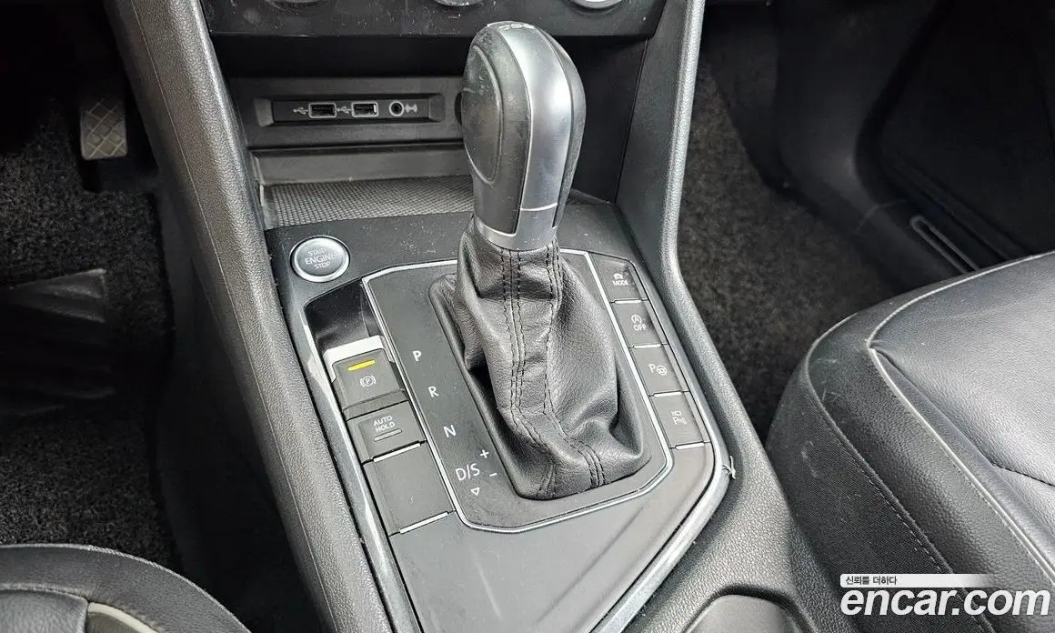 Volkswagen Tiguan 2018 2.0 автомат (гидро), фото 9 Volkswagen Tiguan 2018 2.0 автомат (гидро), фото 9