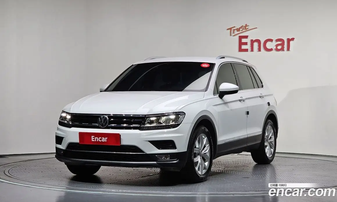 Volkswagen Tiguan 2020 2.0 автомат (гидро), фото 1 Volkswagen Tiguan 2020 2.0 автомат (гидро), фото 1
