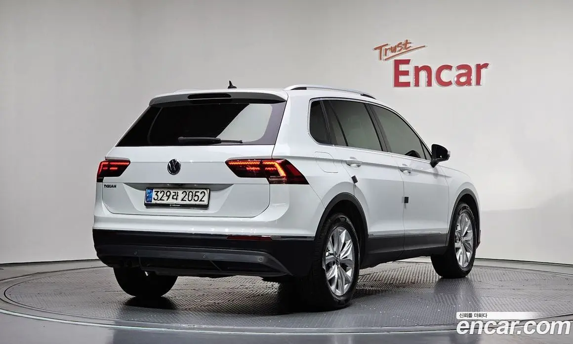 Volkswagen Tiguan 2020 2.0 автомат (гидро), фото 2 Volkswagen Tiguan 2020 2.0 автомат (гидро), фото 2