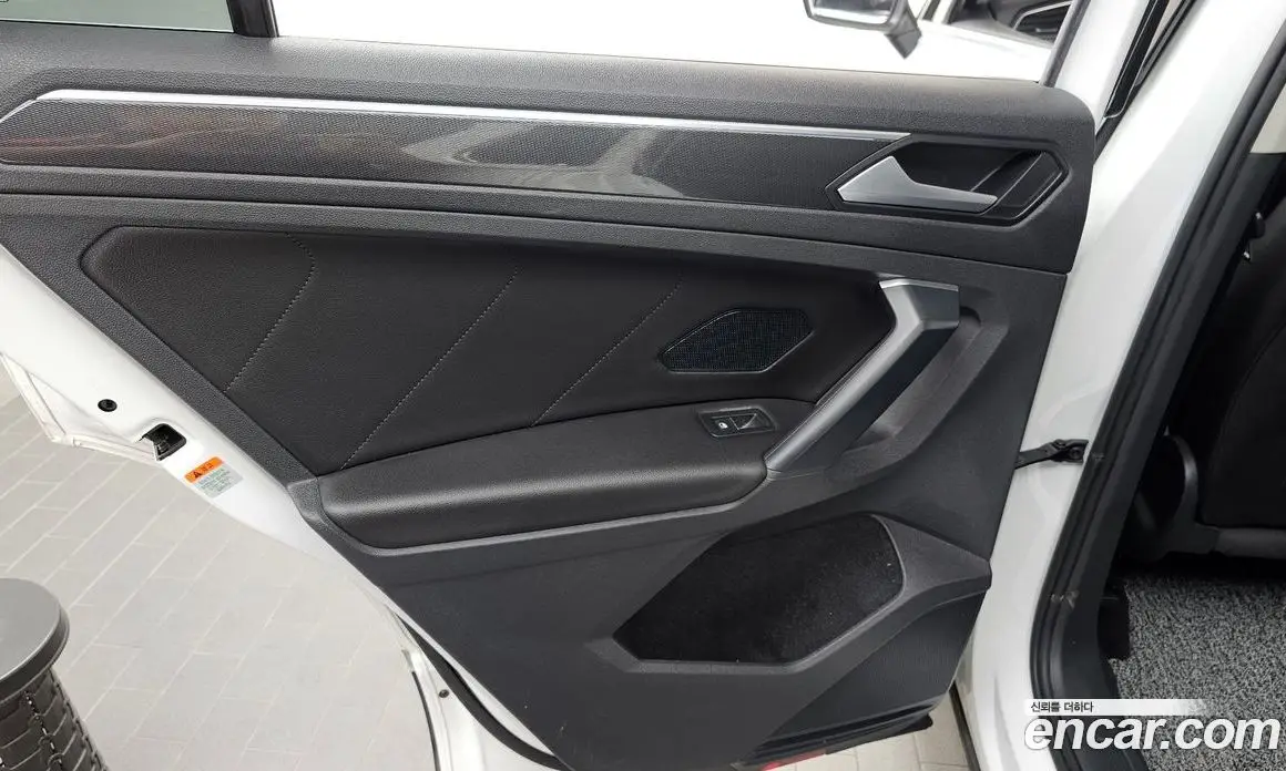 Volkswagen Tiguan 2020 2.0 автомат (гидро), фото 15 Volkswagen Tiguan 2020 2.0 автомат (гидро), фото 15