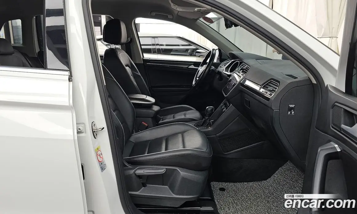 Volkswagen Tiguan 2020 2.0 автомат (гидро), фото 17 Volkswagen Tiguan 2020 2.0 автомат (гидро), фото 17
