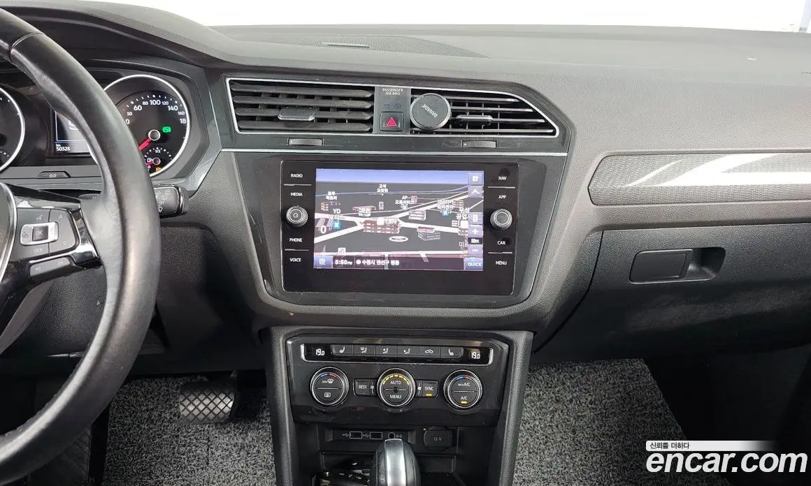 Volkswagen Tiguan 2020 2.0 автомат (гидро), фото 20 Volkswagen Tiguan 2020 2.0 автомат (гидро), фото 20