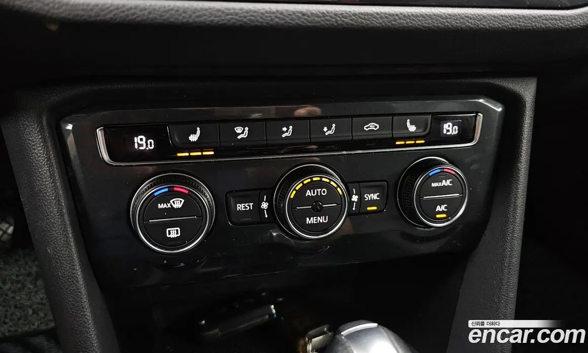 Volkswagen Tiguan 2020 2.0 автомат (гидро), фото 30 Volkswagen Tiguan 2020 2.0 автомат (гидро), фото 30