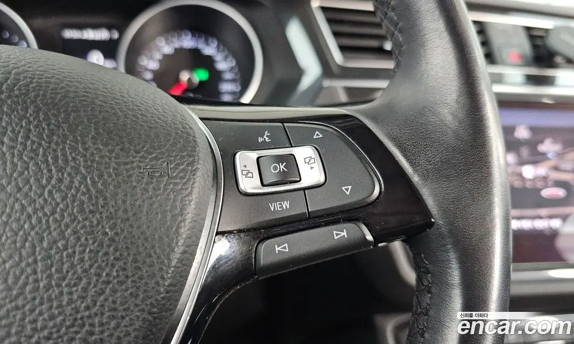 Volkswagen Tiguan 2020 2.0 автомат (гидро), фото 32 Volkswagen Tiguan 2020 2.0 автомат (гидро), фото 32