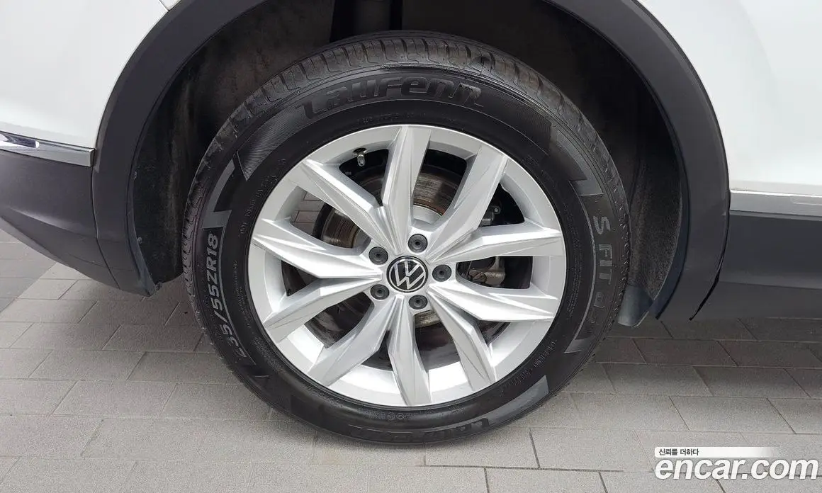 Volkswagen Tiguan 2020 2.0 автомат (гидро), фото 5 Volkswagen Tiguan 2020 2.0 автомат (гидро), фото 5