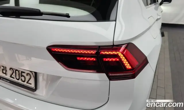 Volkswagen Tiguan 2020 2.0 автомат (гидро), миниатюра 9 Volkswagen Tiguan 2020 2.0 автомат (гидро), миниатюра 9