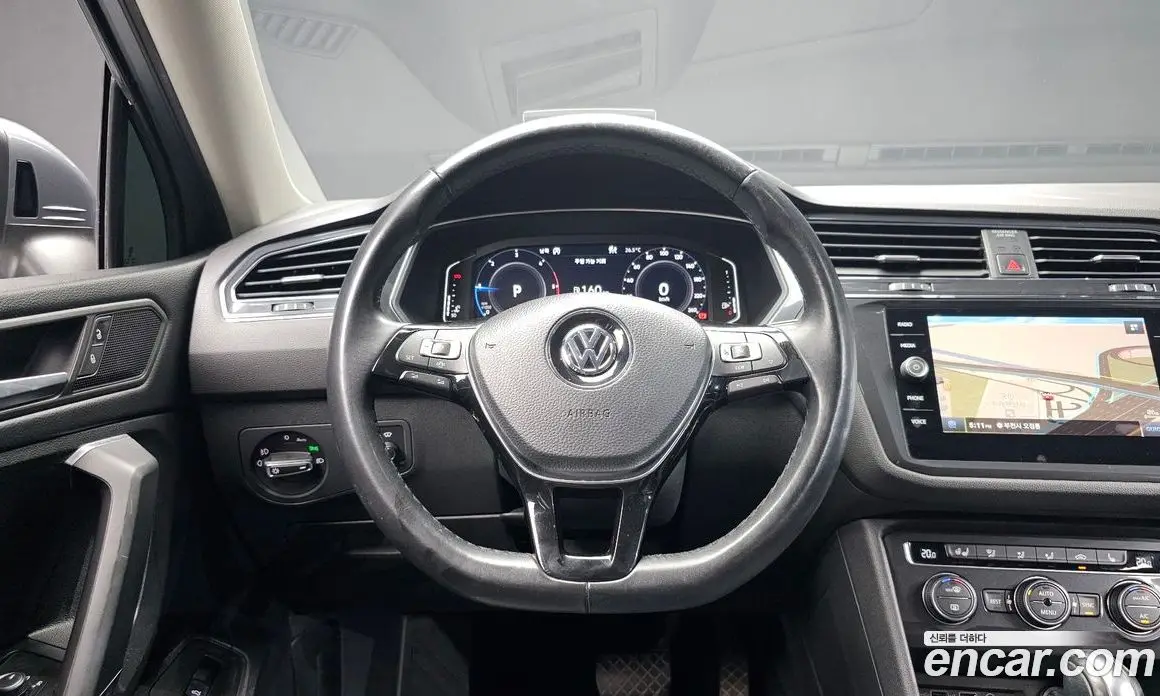 Volkswagen Tiguan 2020 2.0 автомат (гидро), фото 12 Volkswagen Tiguan 2020 2.0 автомат (гидро), фото 12