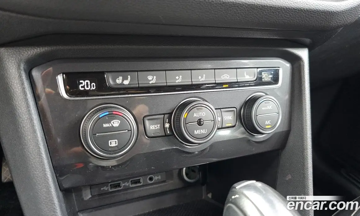 Volkswagen Tiguan 2020 2.0 автомат (гидро), фото 17 Volkswagen Tiguan 2020 2.0 автомат (гидро), фото 17