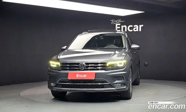 Volkswagen Tiguan 2020 2.0 автомат (гидро), миниатюра 3 Volkswagen Tiguan 2020 2.0 автомат (гидро), миниатюра 3