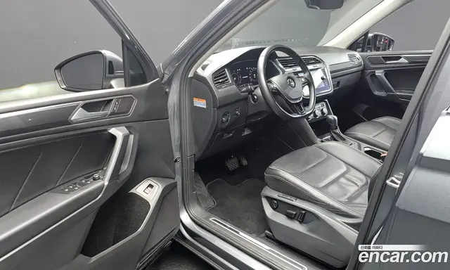 Volkswagen Tiguan 2020 2.0 автомат (гидро), миниатюра 10 Volkswagen Tiguan 2020 2.0 автомат (гидро), миниатюра 10
