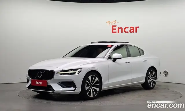 Volvo S60 2024 2.0 автомат (гидро), миниатюра 1 Volvo S60 2024 2.0 автомат (гидро), миниатюра 1