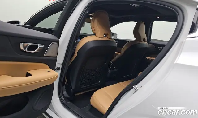 Volvo S60 2024 2.0 автомат (гидро), миниатюра 11 Volvo S60 2024 2.0 автомат (гидро), миниатюра 11