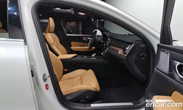 Volvo S60 2024 2.0 автомат (гидро), миниатюра 12