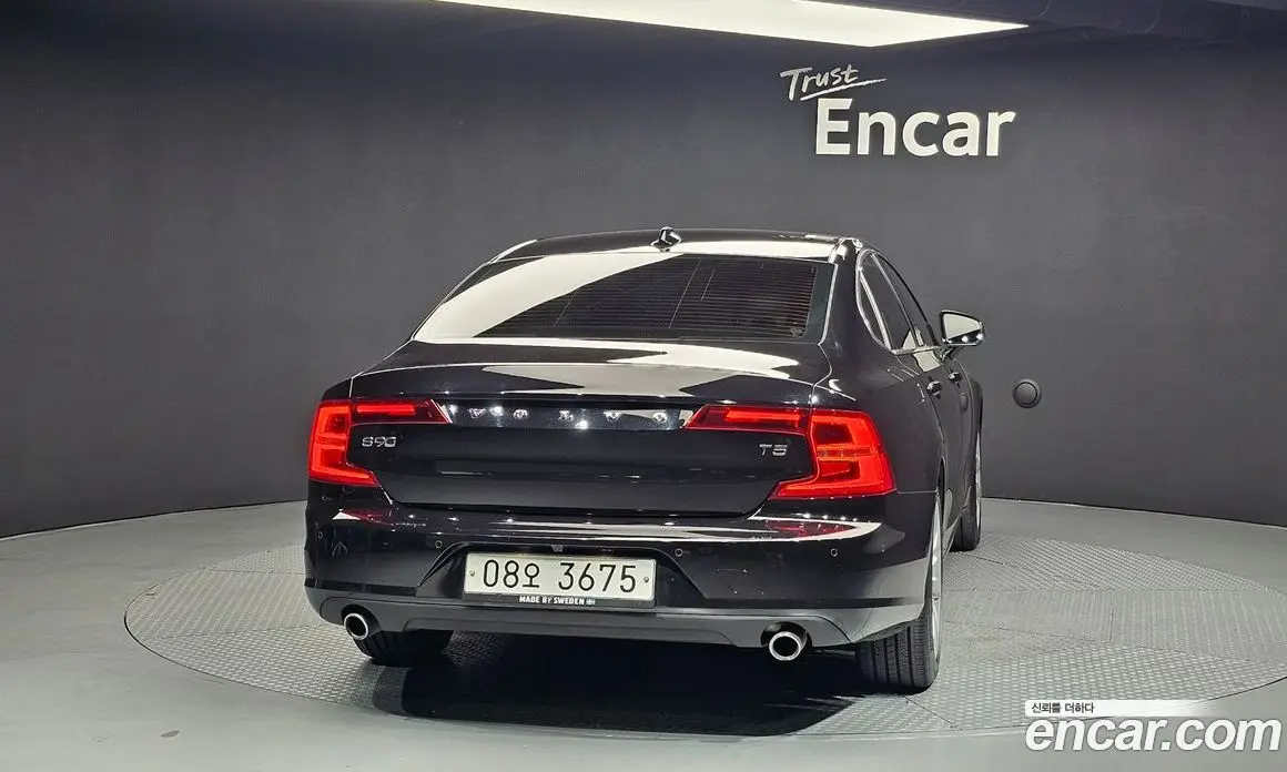 Volvo S90 2017 2.0 автомат (гидро), фото 4 Volvo S90 2017 2.0 автомат (гидро), фото 4