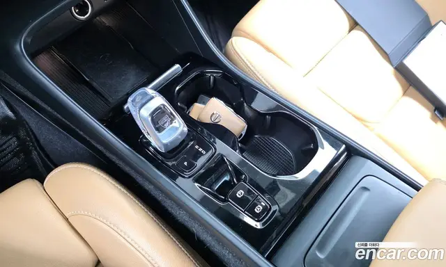 Volvo XC40 2020 2.0 автомат (гидро), миниатюра 12