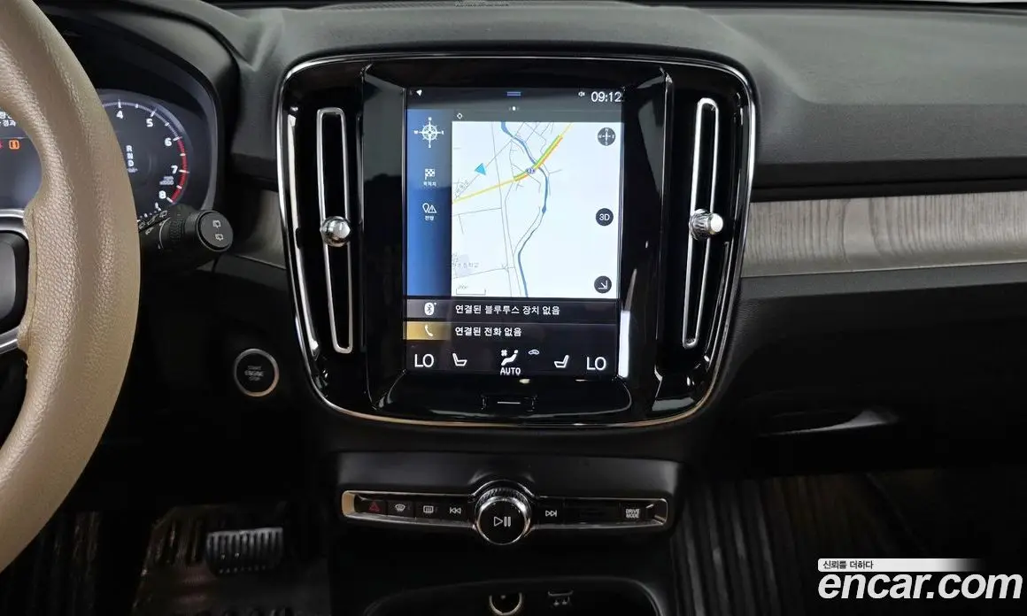 Volvo XC40 2020 2.0 автомат (гидро), фото 20 Volvo XC40 2020 2.0 автомат (гидро), фото 20