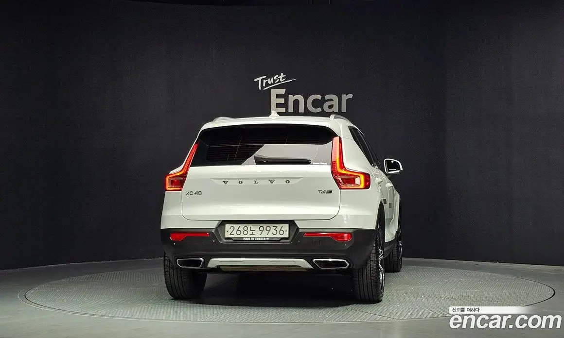 Volvo XC40 2020 2.0 автомат (гидро), фото 4 Volvo XC40 2020 2.0 автомат (гидро), фото 4