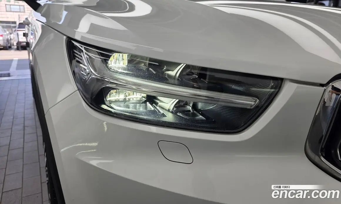 Volvo XC40 2020 2.0 автомат (гидро), фото 8 Volvo XC40 2020 2.0 автомат (гидро), фото 8