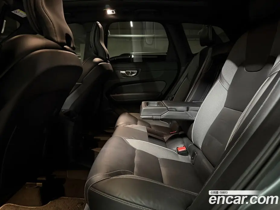 Volvo XC60 2020 2.0 автомат (гидро), фото 11 Volvo XC60 2020 2.0 автомат (гидро), фото 11