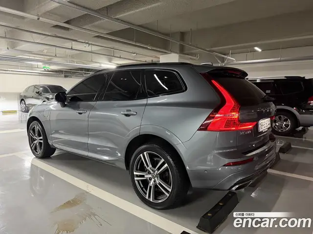 Volvo XC60 2020 2.0 автомат (гидро), миниатюра 4 Volvo XC60 2020 2.0 автомат (гидро), миниатюра 4