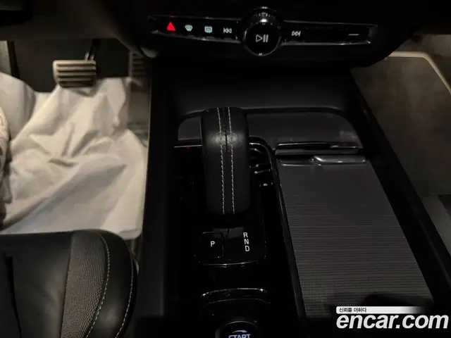 Volvo XC60 2020 2.0 автомат (гидро), миниатюра 9 Volvo XC60 2020 2.0 автомат (гидро), миниатюра 9