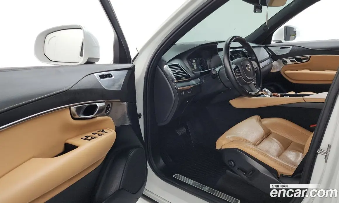 Volvo XC90 2022 2.0 автомат (гидро), фото 10 Volvo XC90 2022 2.0 автомат (гидро), фото 10