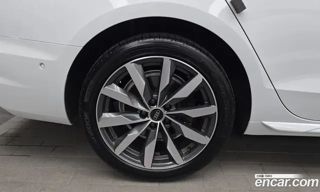 Audi A4 2023 2.0 автомат (гидро), миниатюра 5 Audi A4 2023 2.0 автомат (гидро), миниатюра 5