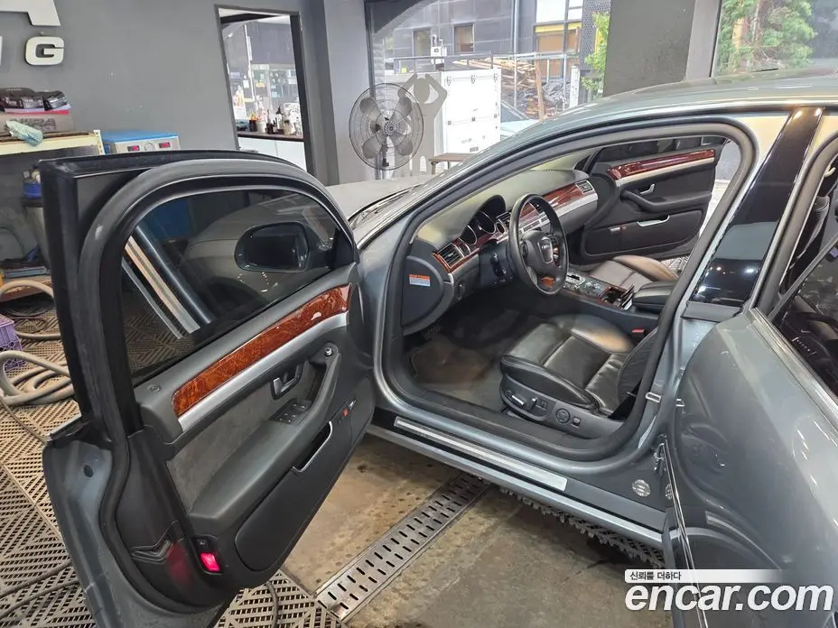 Audi A8 2010 4.2 автомат (гидро), фото 17 Audi A8 2010 4.2 автомат (гидро), фото 17