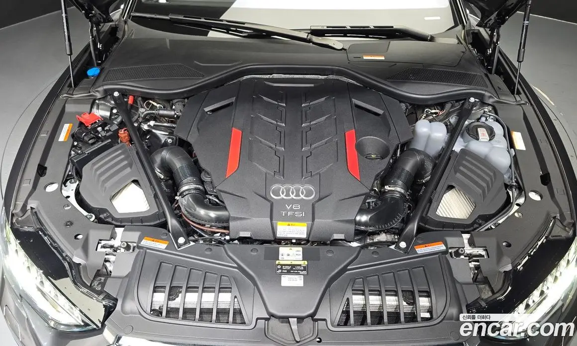 Audi S8 2025 4.0 автомат (гидро), фото 6 Audi S8 2025 4.0 автомат (гидро), фото 6