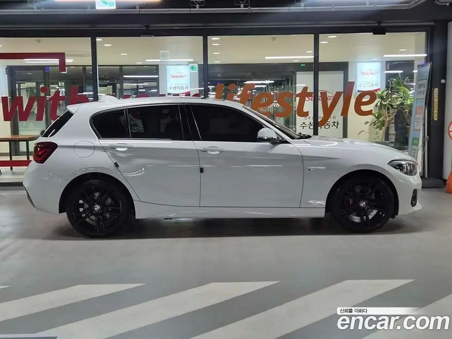 BMW 1 серия 2018 2.0 автомат (гидро), фото 3