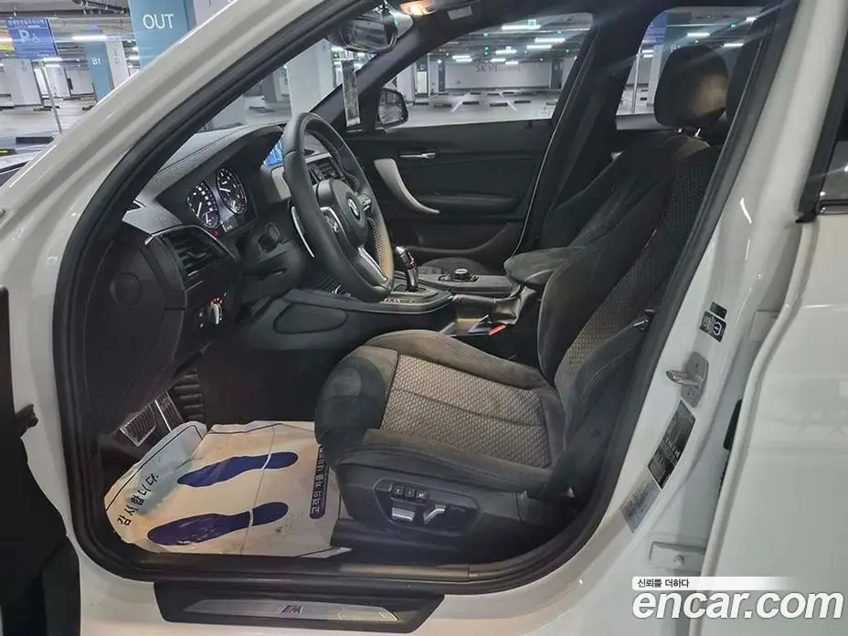 BMW 1 серия 2018 2.0 автомат (гидро), фото 6