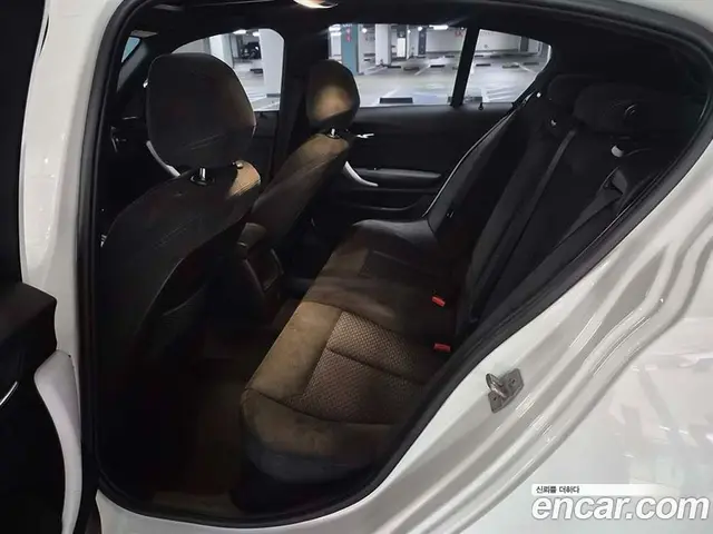 BMW 1 серия 2018 2.0 автомат (гидро), миниатюра 7