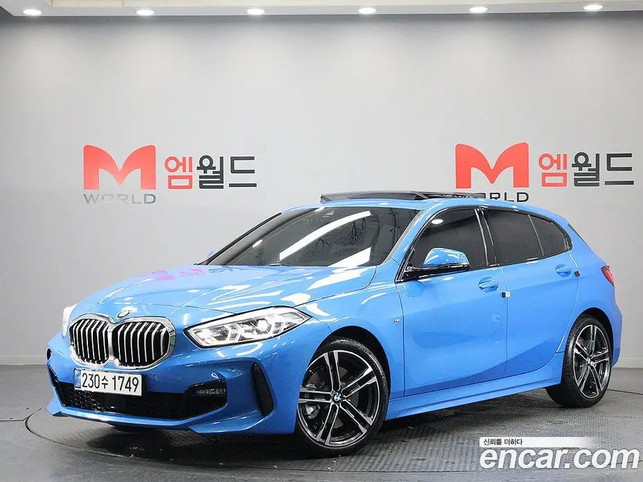 BMW 1 серия 2024 2.0 автомат (гидро), фото 1