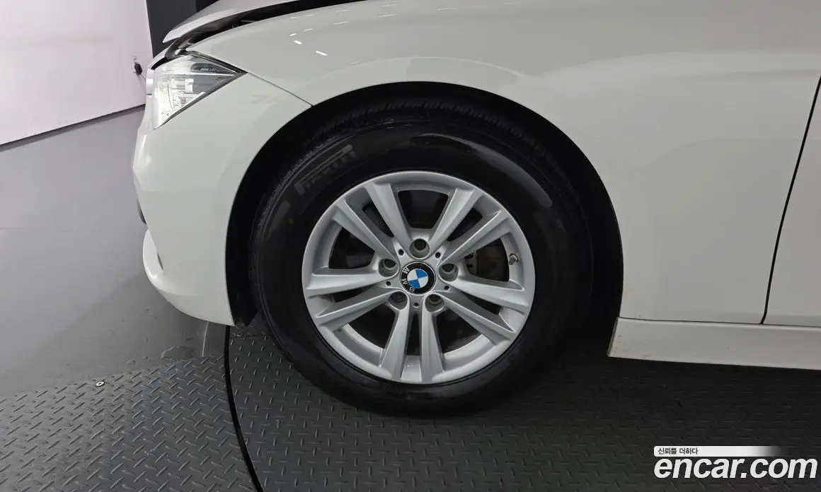 BMW 3 серия 2016 2.0 автомат (гидро), фото 5