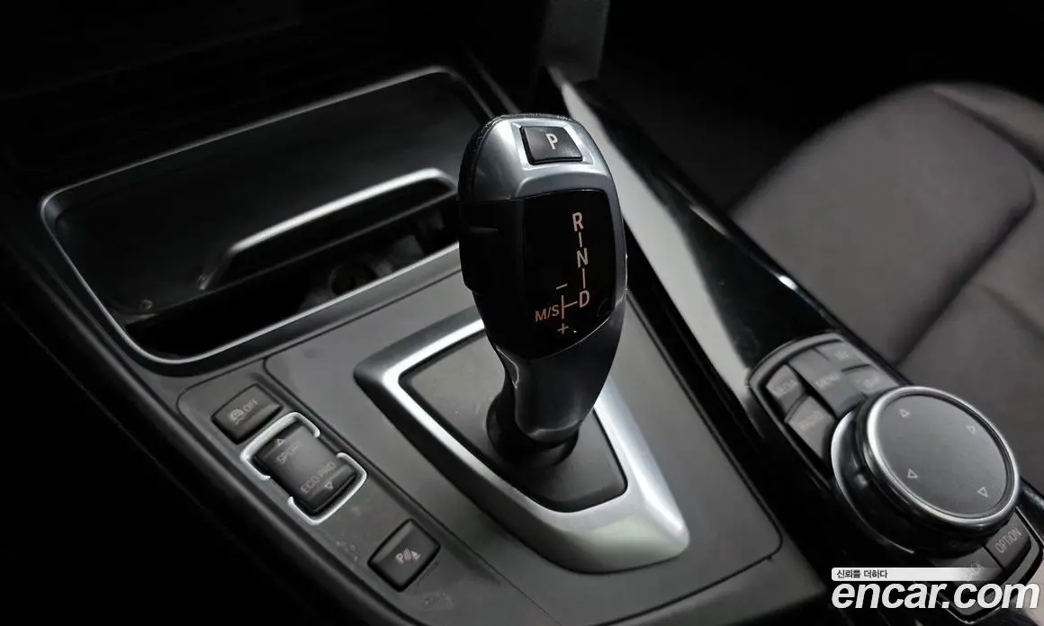 BMW 3 серия 2016 2.0 автомат (гидро), фото 9