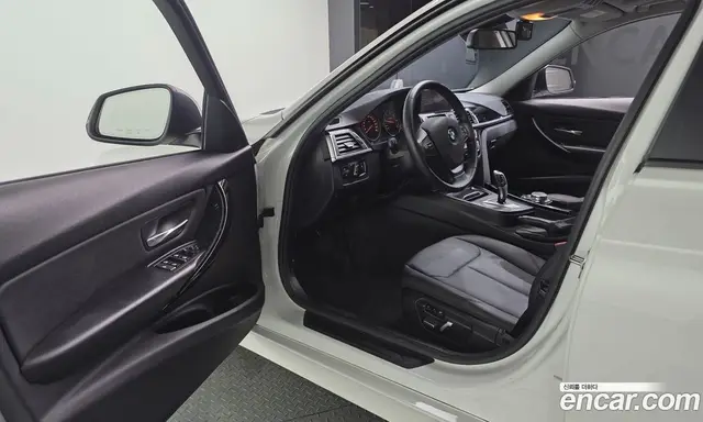 BMW 3 серия 2016 2.0 автомат (гидро), миниатюра 10