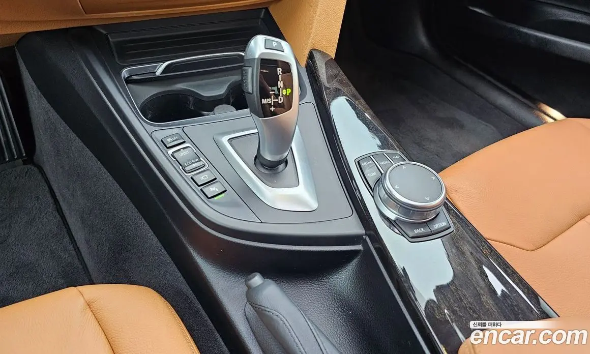 BMW 3 серия 2020 2.0 автомат (гидро), фото 12